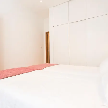 Flh Castelo Cozy Flat Lägenhet